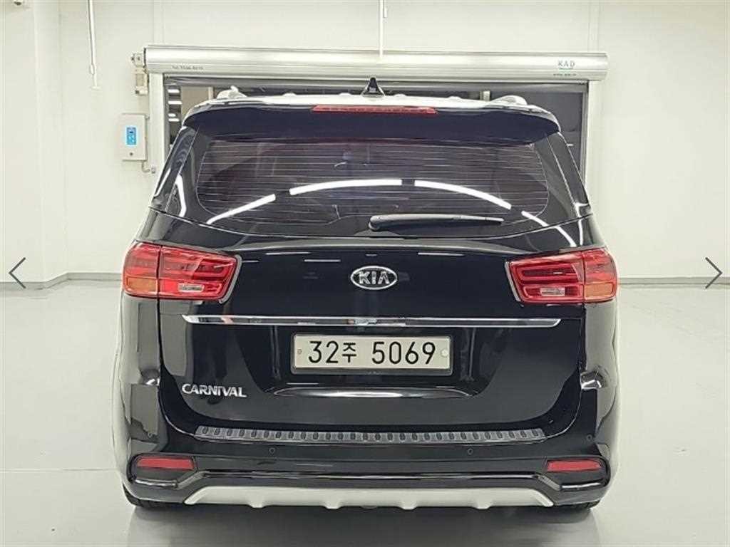 기아 카니발 더 뉴 카니발 디젤 9인승 프레스티지 이미지 3