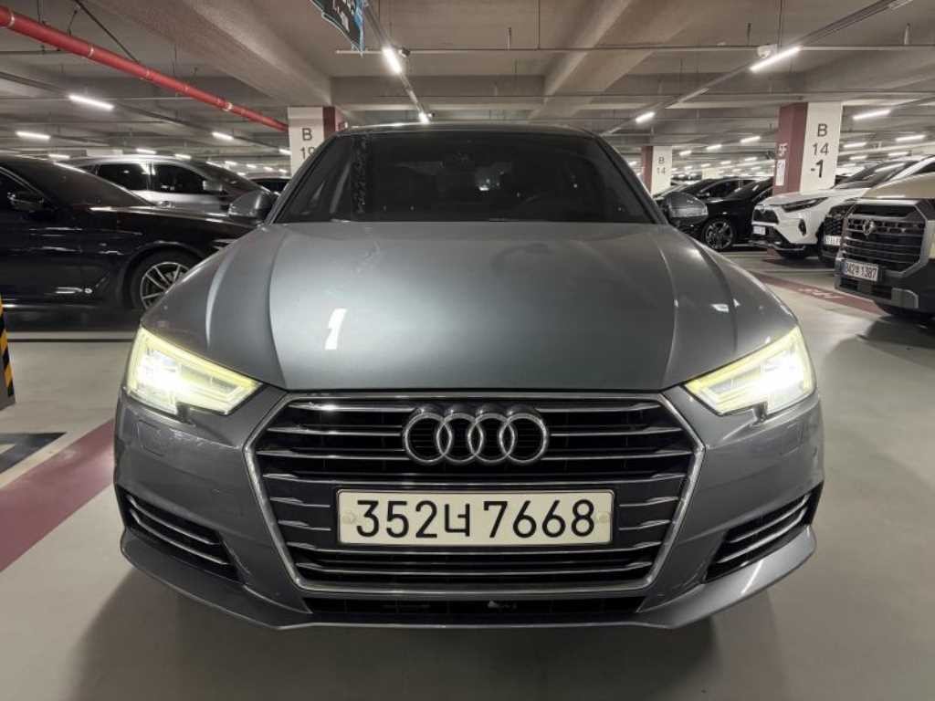 아우디 A4 A4 (B9) 45 TFSI 콰트로 프리미엄 이미지 1