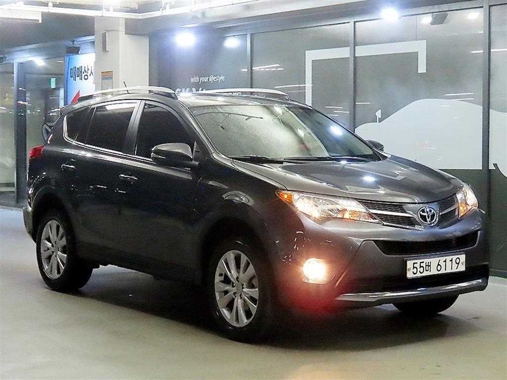 토요타 라브4 2.5 2WD 이미지 1