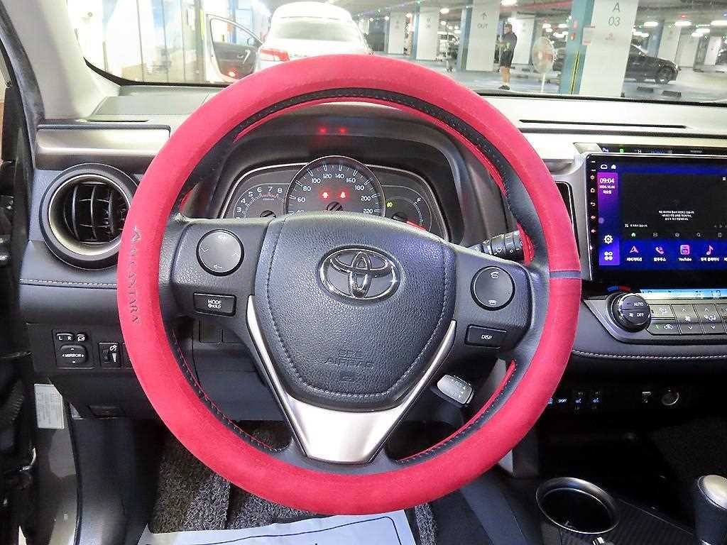 토요타 라브4 2.5 2WD 이미지 8