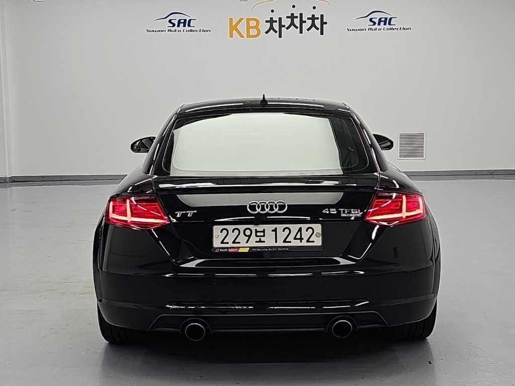 아우디 TT TT (8S) 쿠페 45 TFSI 콰트로 이미지 3