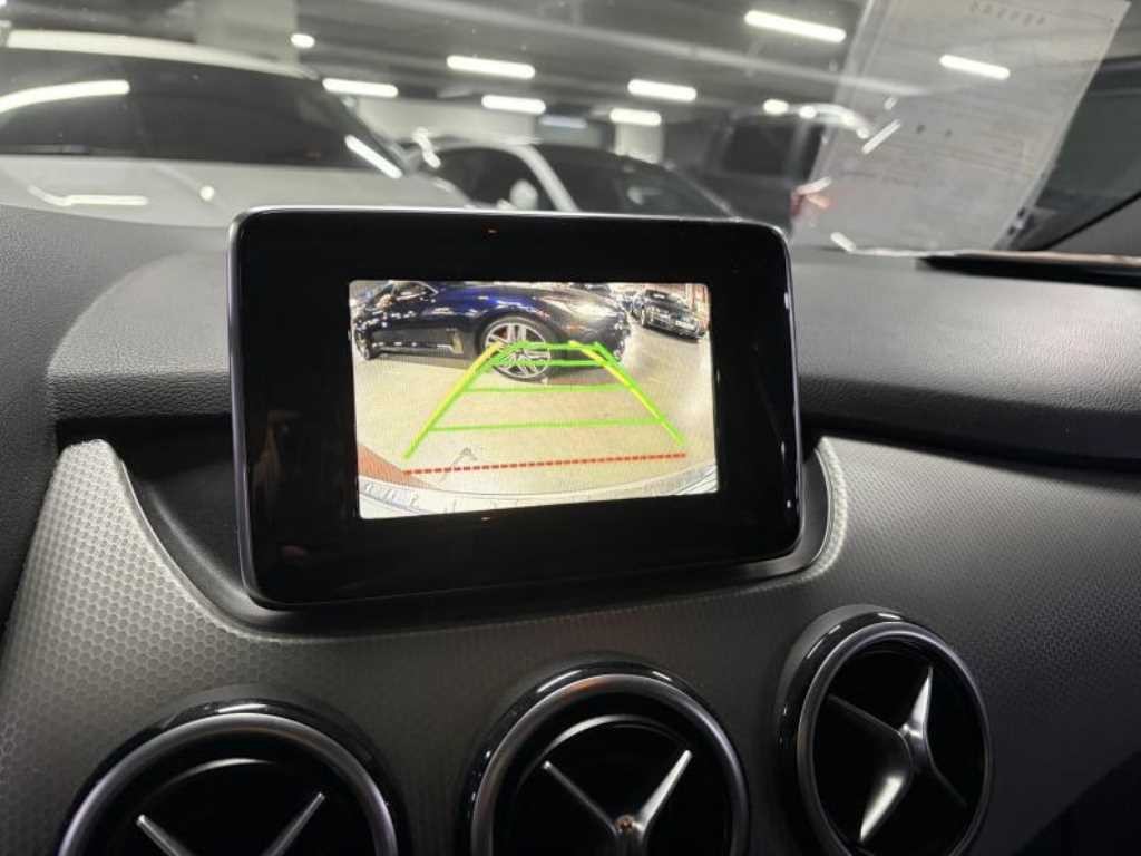 벤츠 B 클래스 (MY B) B클래스 (MY B) B200 CDI 블루이피션시 스포츠팩 이미지 7