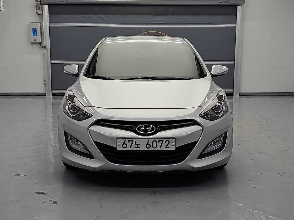현대 i30 뉴 i30 1.6 GDI 익스트림 이미지 2