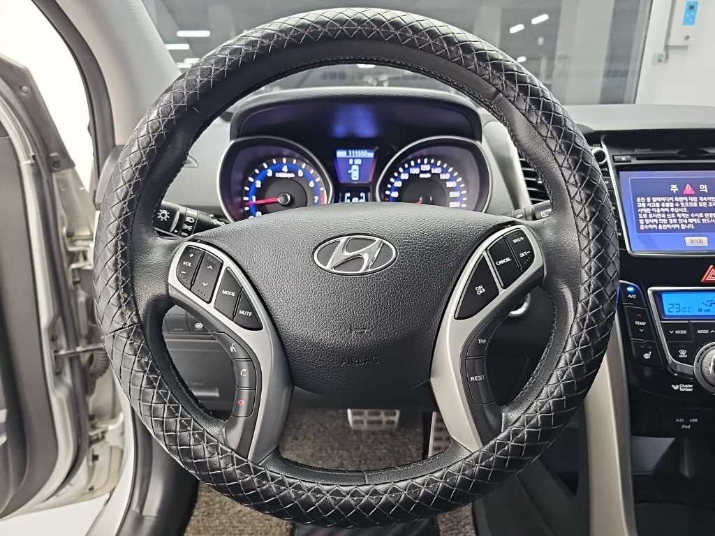 현대 i30 뉴 i30 1.6 GDI 익스트림 이미지 9