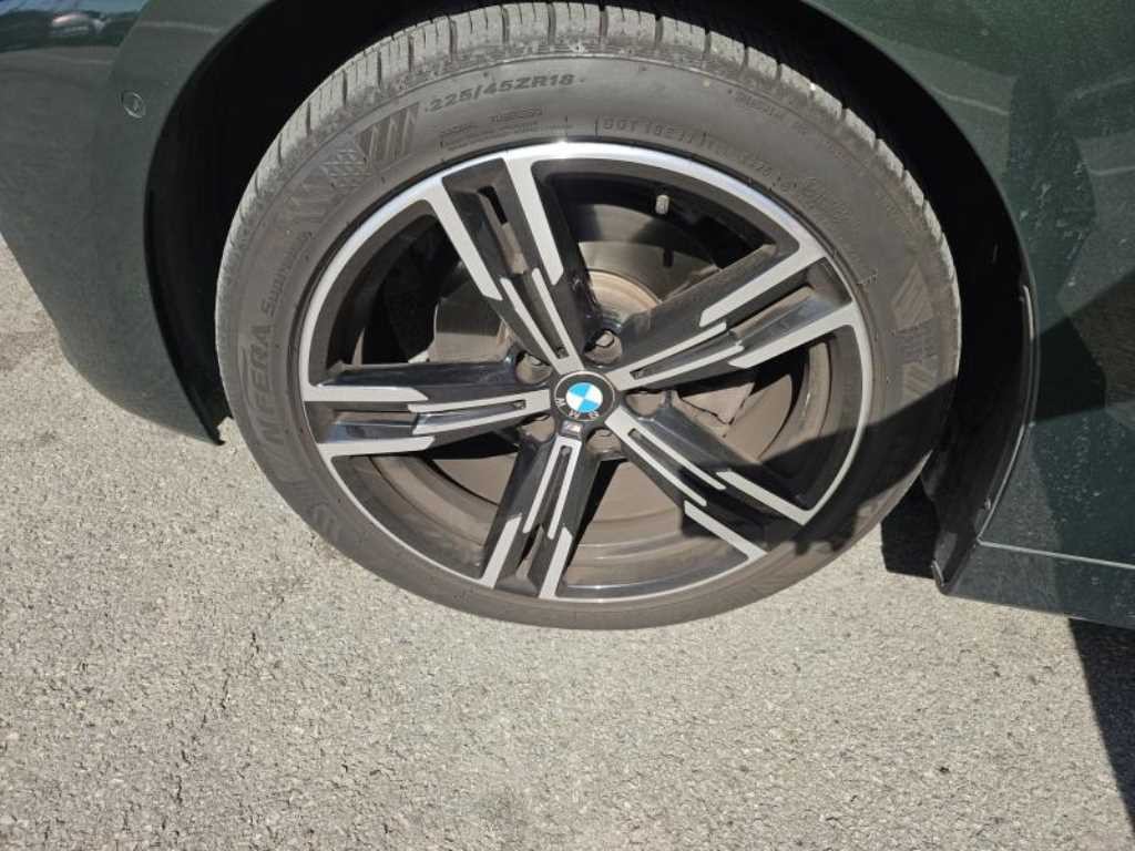 BMW 4시리즈 4시리즈 (G22) 420i 컨버터블 M 스포츠 이미지 3