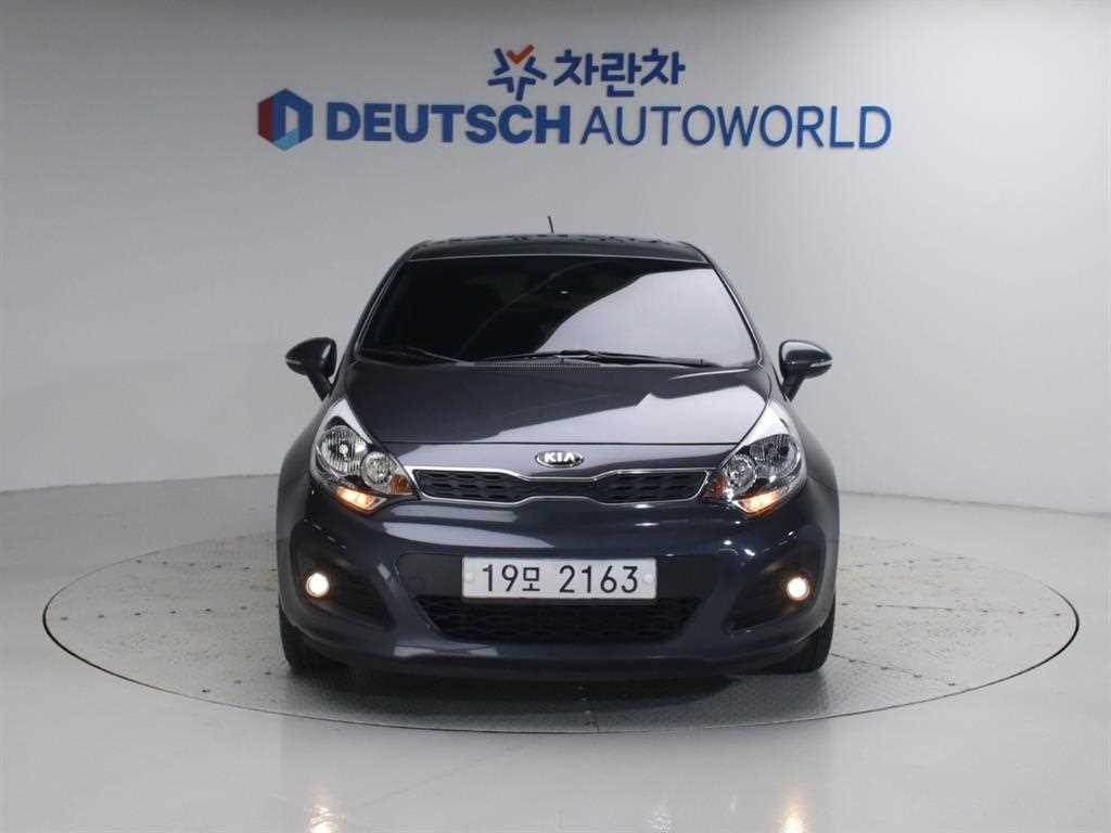 기아 프라이드 올뉴프라이드 5DR 1.6GDI 럭셔리 이미지 3
