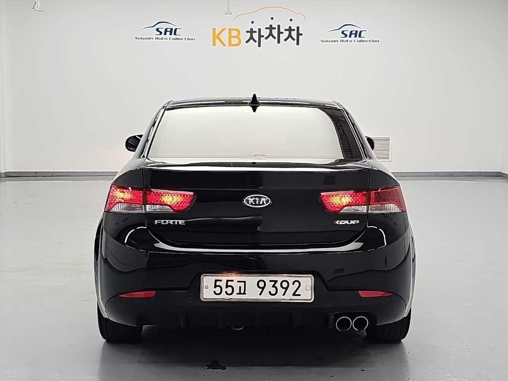 기아 포르테 포르테쿱 2.0 프레스티지 이미지 3