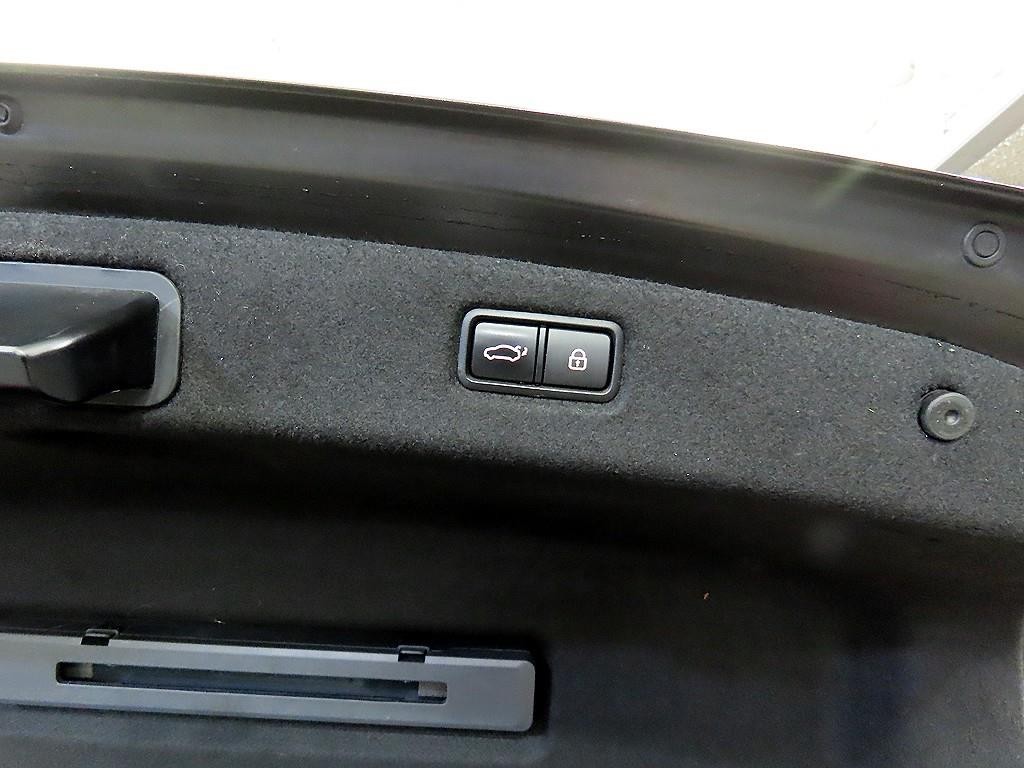 제네시스 G90 3.8 GDI AWD 럭셔리 이미지 16