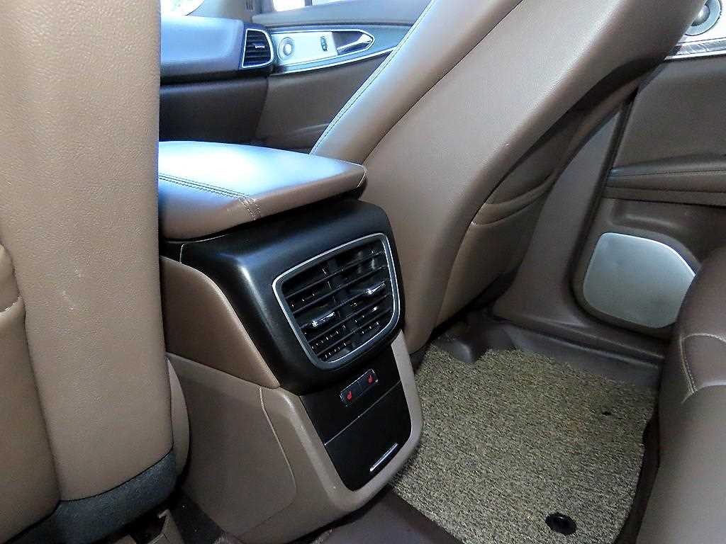 링컨 MKX MKX 2세대 2.7 AWD 리저브 이미지 15