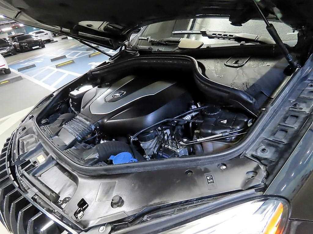 벤츠 GLE 클래스 GLE 클래스 W166 GLE 350 d 4MATIC 쿠페 이미지 19