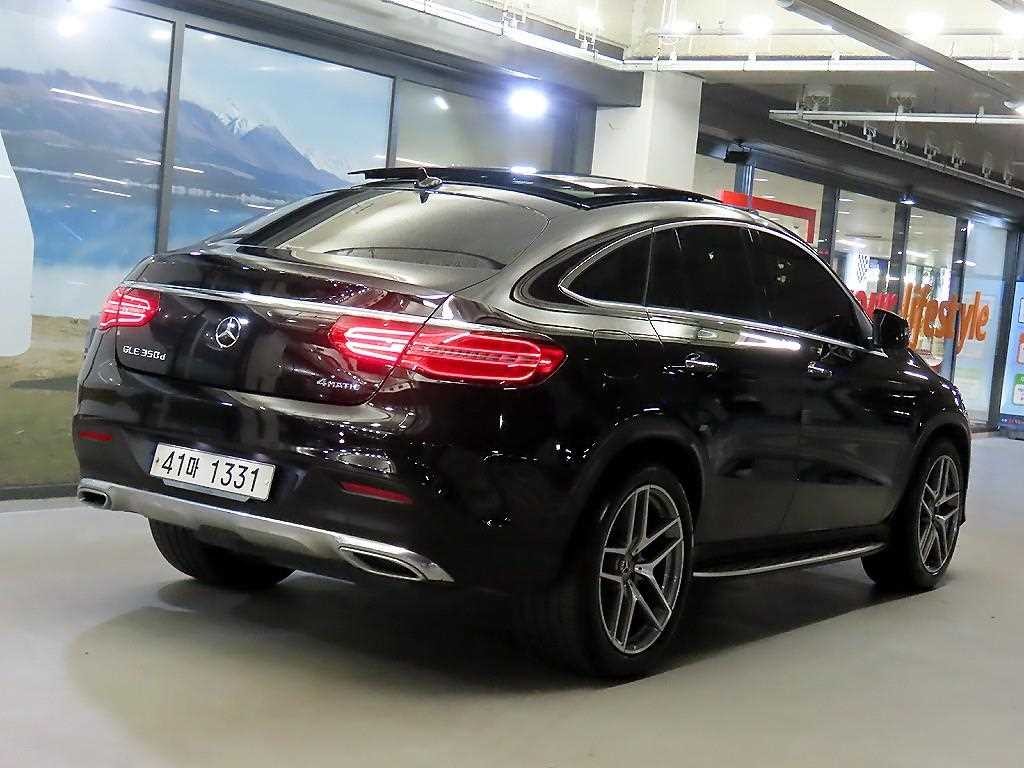 벤츠 GLE 클래스 GLE 클래스 W166 GLE 350 d 4MATIC 쿠페 이미지 4
