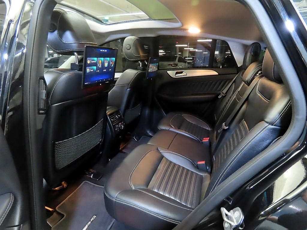 벤츠 GLE 클래스 GLE 클래스 W166 GLE 350 d 4MATIC 쿠페 이미지 7