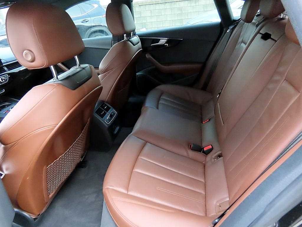 아우디 A5 A5 (F5) 45 TFSI 콰트로 프리미엄 스포트백 이미지 6