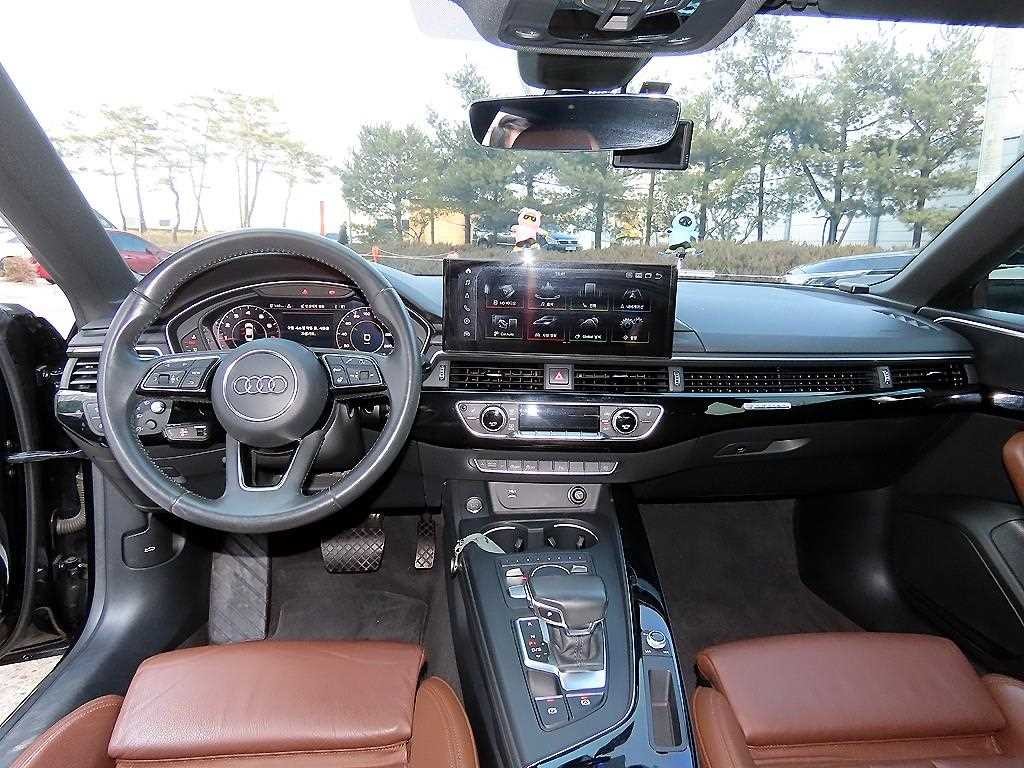 아우디 A5 A5 (F5) 45 TFSI 콰트로 프리미엄 스포트백 이미지 7