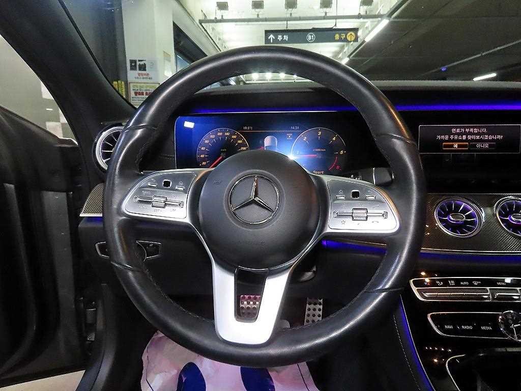 벤츠 CLS 클래스 CLS클래스 C257 CLS 300d AMG Line 이미지 8