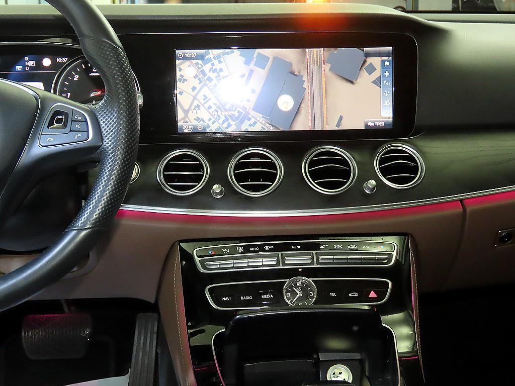 벤츠 E 클래스 E-클래스 W213 E220d 아방가르드 이미지 11