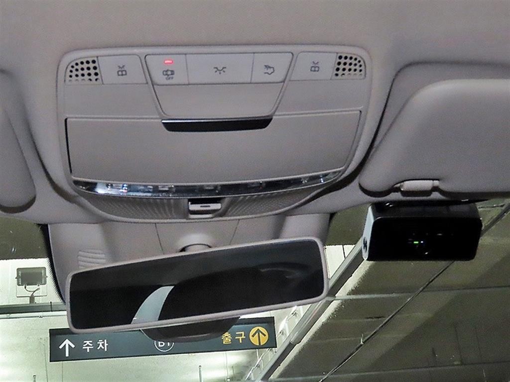 벤츠 E 클래스 E-클래스 W213 E220d 아방가르드 이미지 16