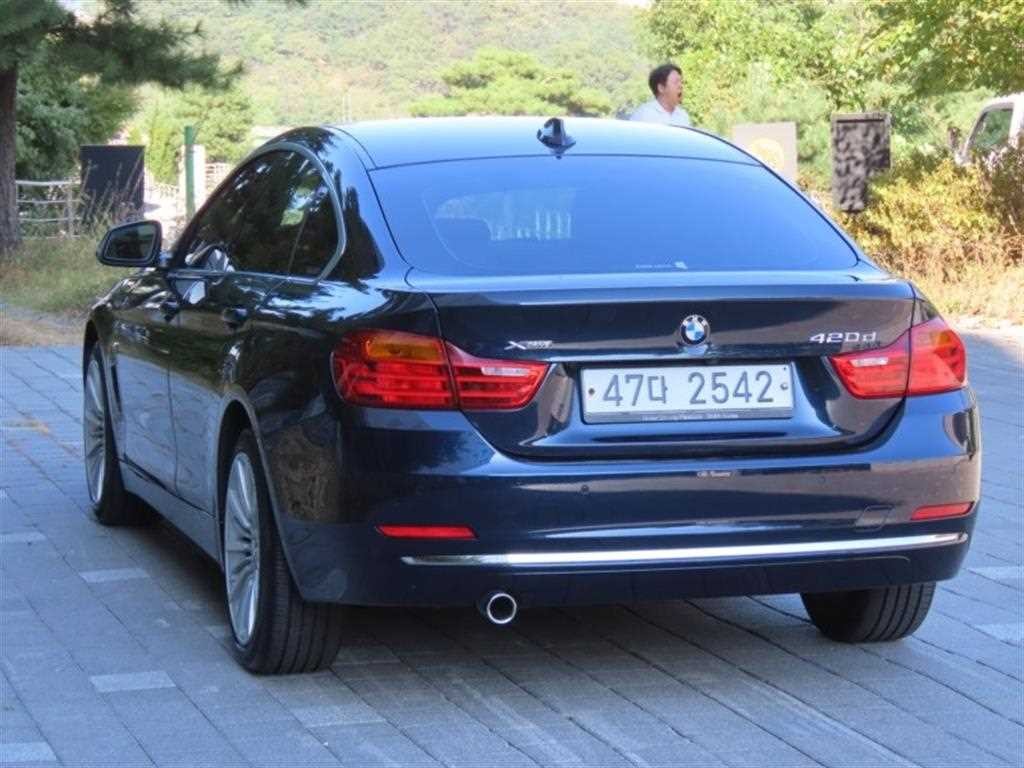 BMW 4시리즈 4시리즈 (F32) 420d xDRIVE 그란쿠페 럭셔리 이미지 4