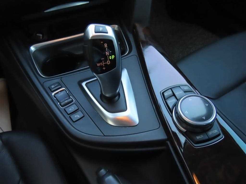 BMW 4시리즈 4시리즈 (F32) 420d xDRIVE 그란쿠페 럭셔리 이미지 6