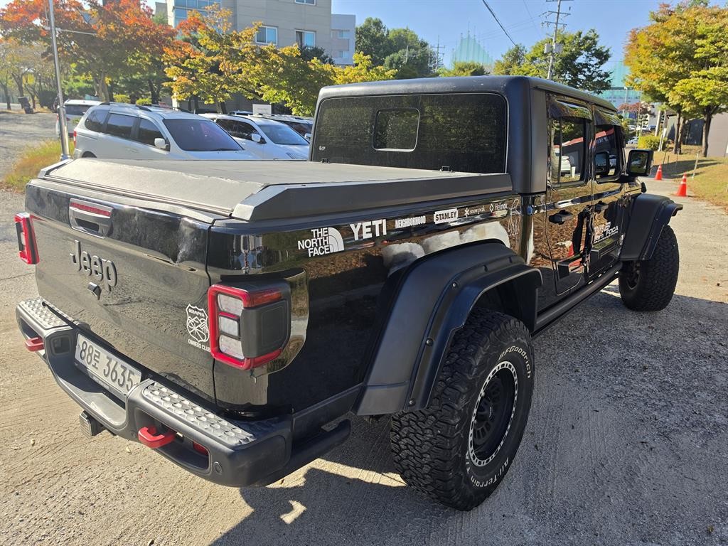 지프 글래디에이터 3.6 루비콘 4WD 이미지 4
