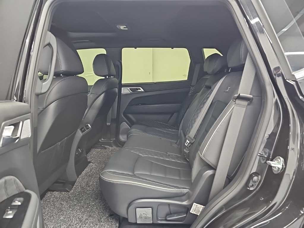 KG모빌리티(쌍용) 렉스턴 올 뉴 렉스턴 (Y450) 디젤 2.2 4WD 더 블랙 이미지 12