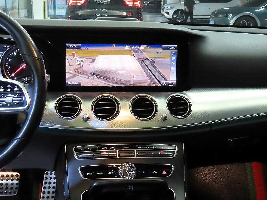 벤츠 E 클래스 E-클래스 W213 E250 아방가르드 이미지 11