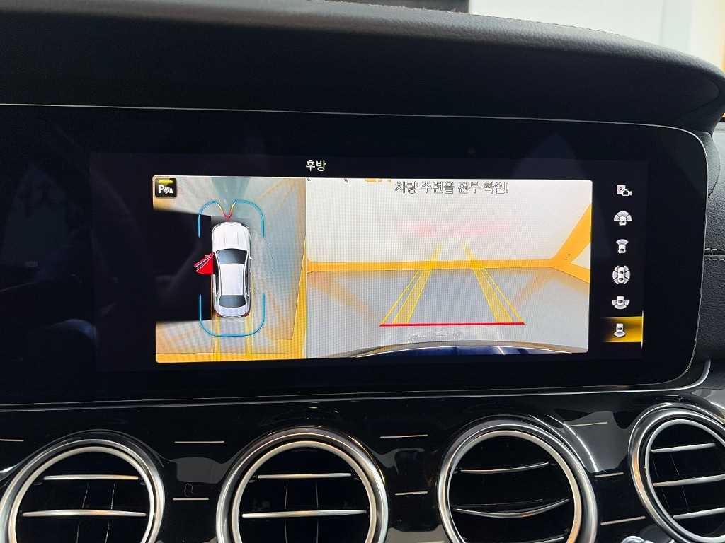 벤츠 E 클래스 E-클래스 W213 E450 4MATIC 익스클루시브 이미지 18