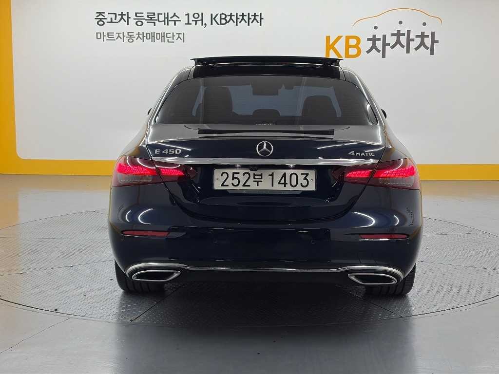 벤츠 E 클래스 E-클래스 W213 E450 4MATIC 익스클루시브 이미지 3