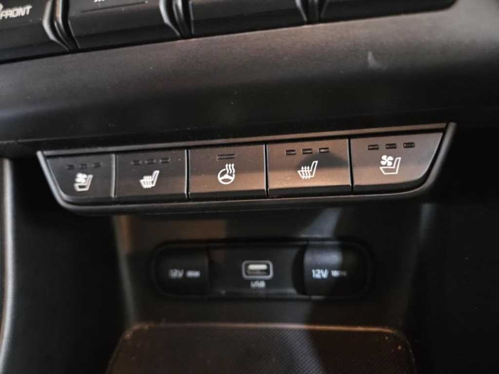 기아 스포티지 스포티지 더 볼드 2.0 가솔린 2WD 프레스티지 이미지 11