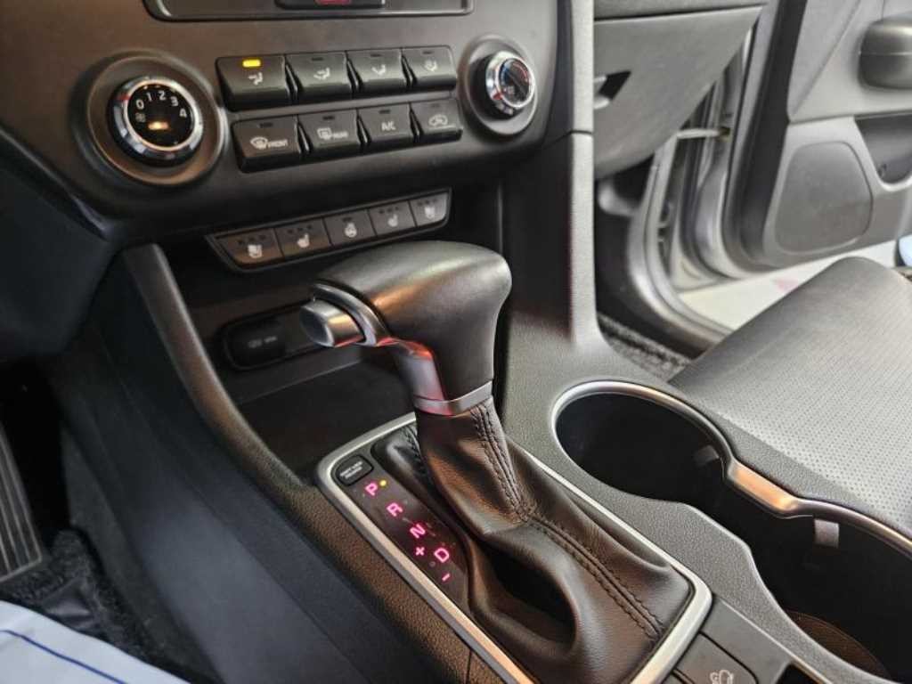 기아 스포티지 스포티지 더 볼드 2.0 가솔린 2WD 프레스티지 이미지 14