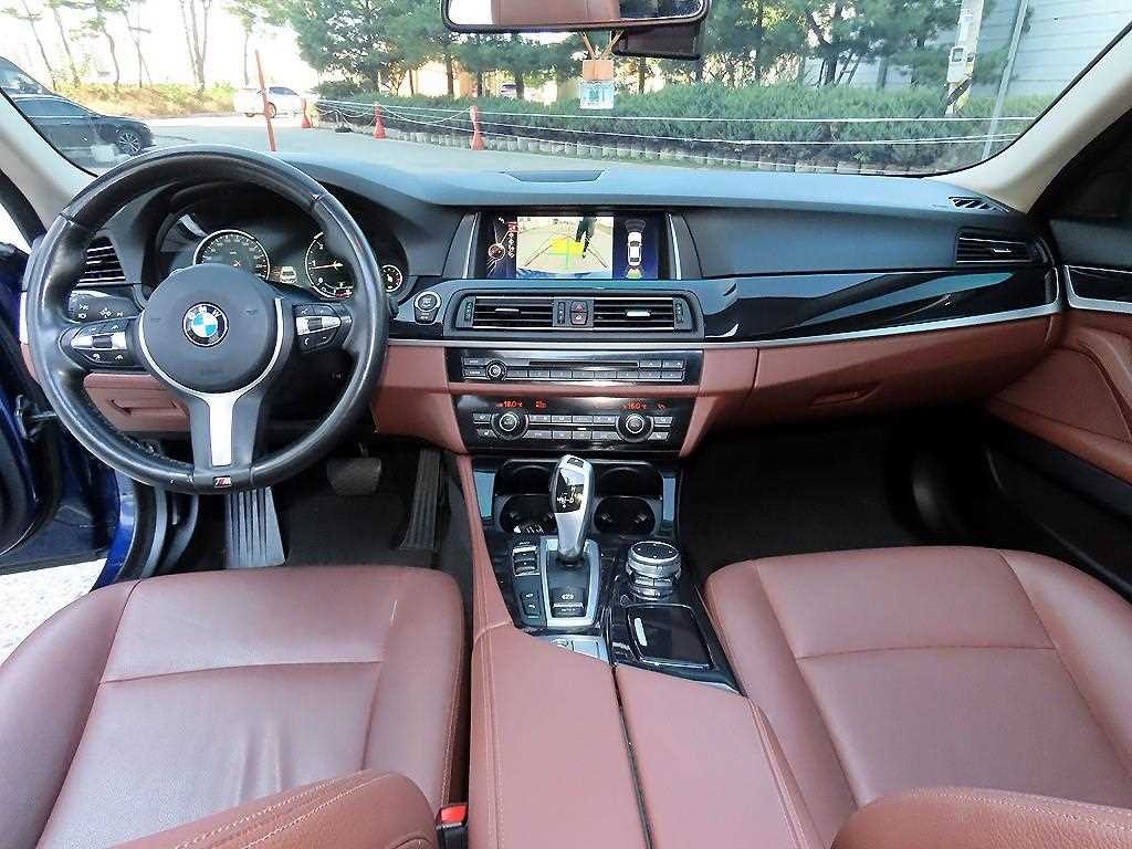 BMW 5시리즈 5시리즈 (F10) 520d M 에어로다이나믹 프로 이미지 7