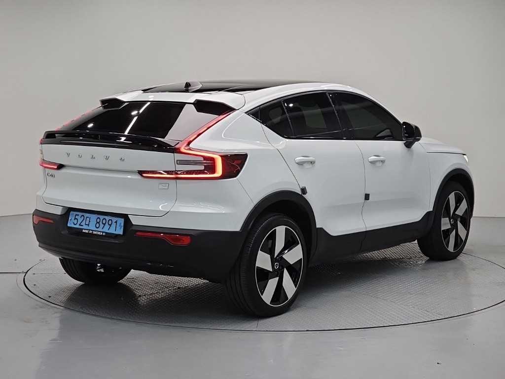 볼보 C40 리차지 트윈 얼티메이트 AWD 이미지 4