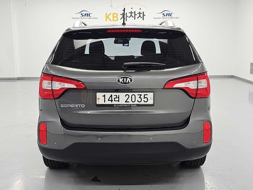 기아 쏘렌토 뉴 쏘렌토 R 2WD 2.0 TLX 스페셜 이미지 3