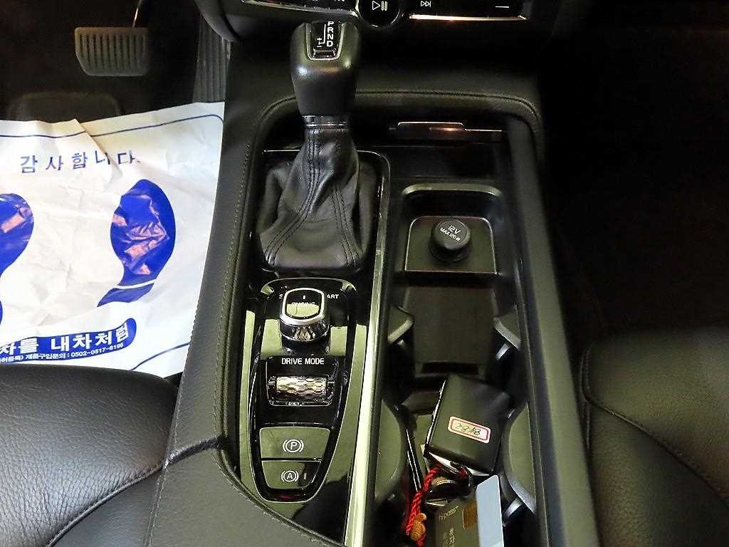 볼보 S90 D5 AWD 인스크립션 이미지 12