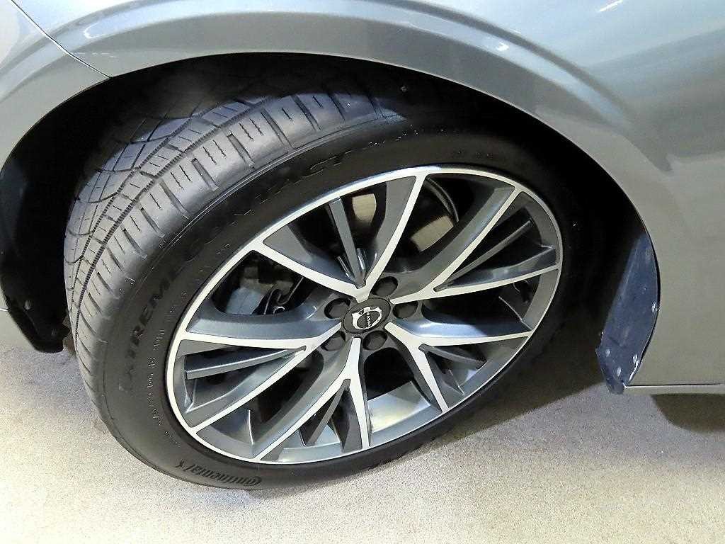 볼보 S90 D5 AWD 인스크립션 이미지 20