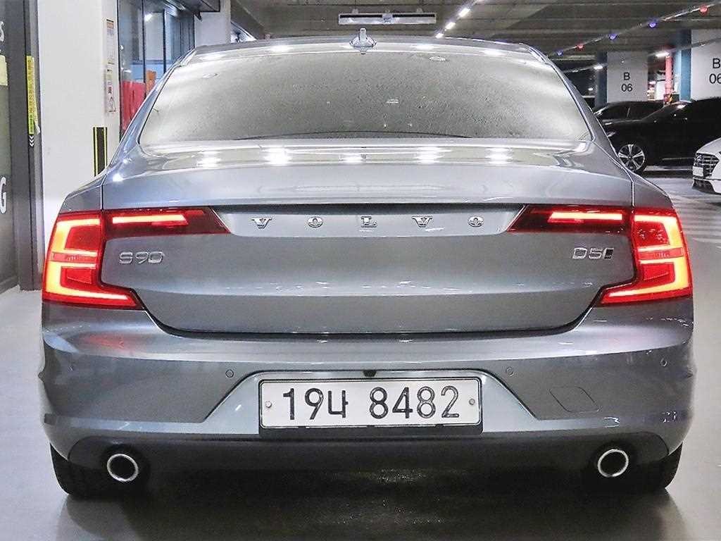 볼보 S90 D5 AWD 인스크립션 이미지 5