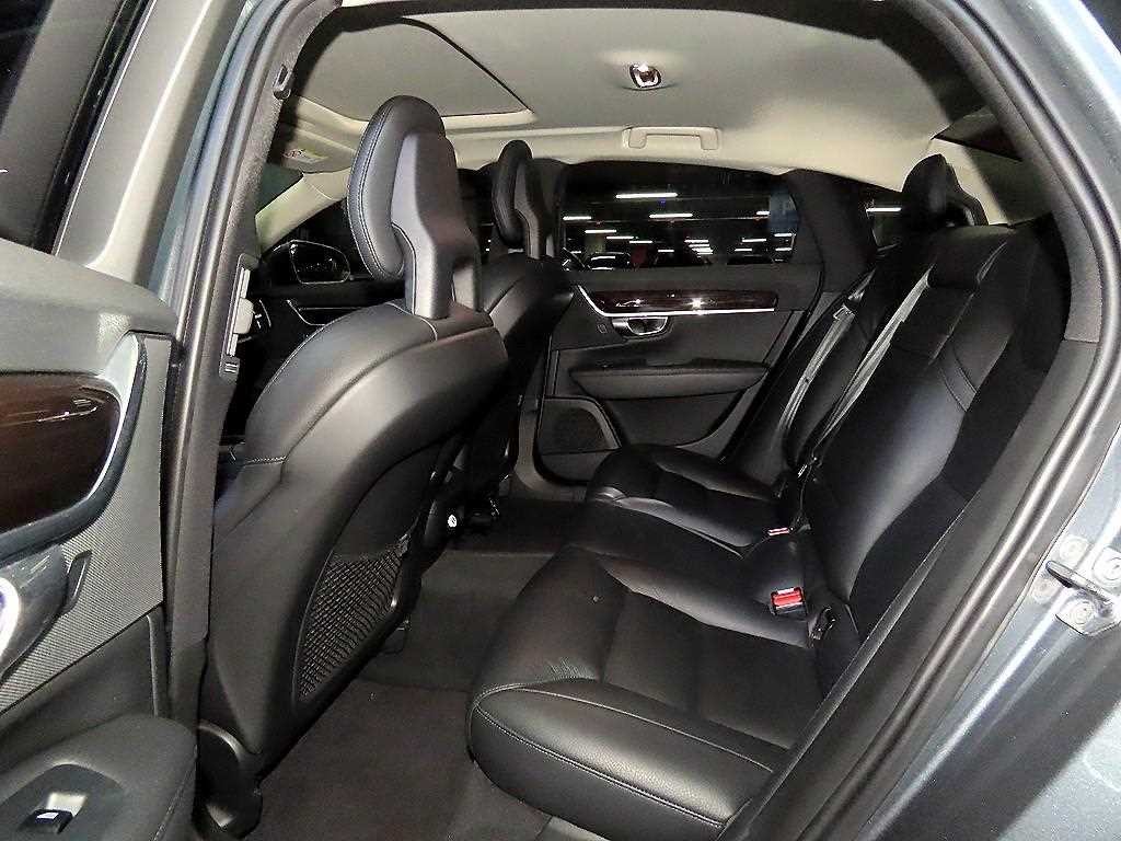 볼보 S90 D5 AWD 인스크립션 이미지 7