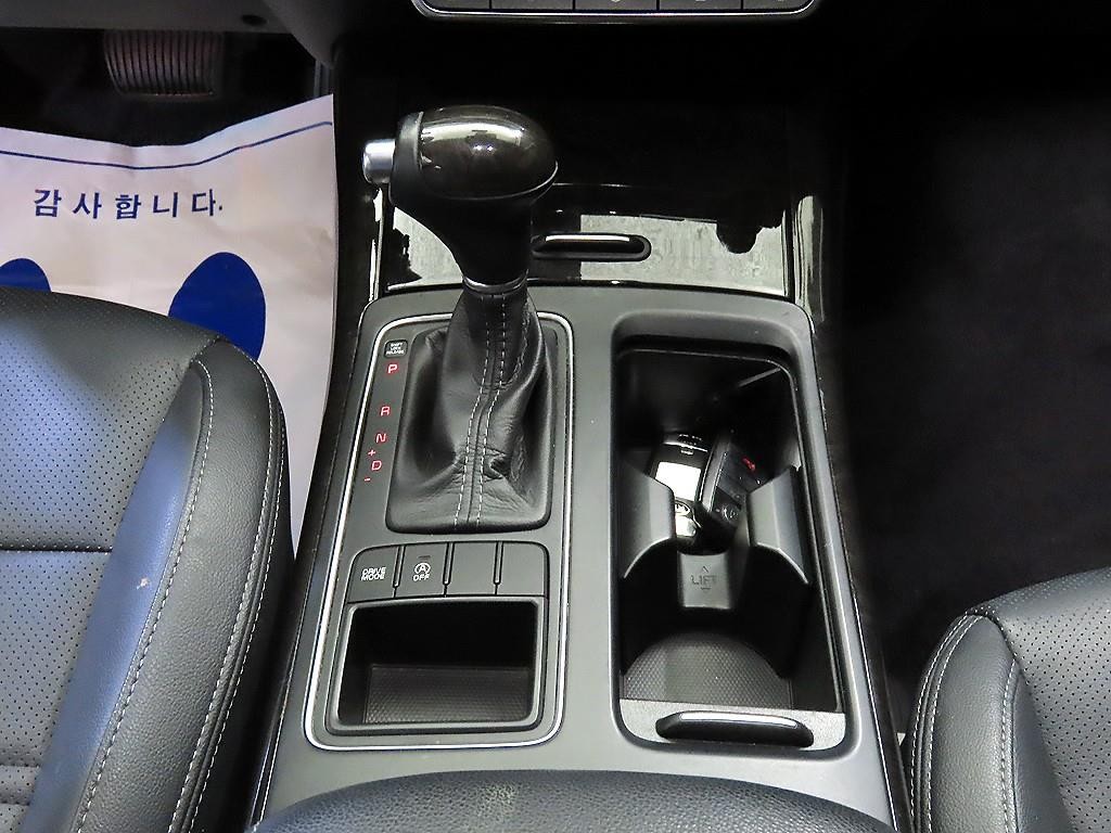 기아 쏘렌토 올 뉴 쏘렌토 디젤 2WD 2.0 프레스티지 이미지 12