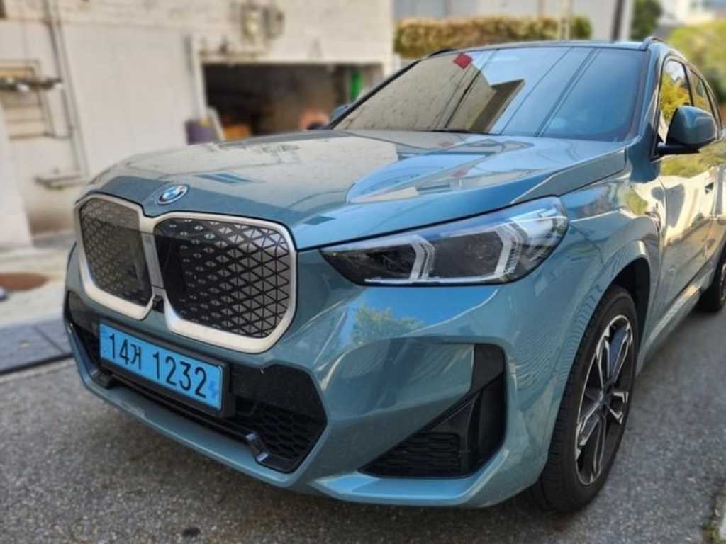 BMW iX1 iX1 (U11) xDrive 30 M 스포츠 이미지 3