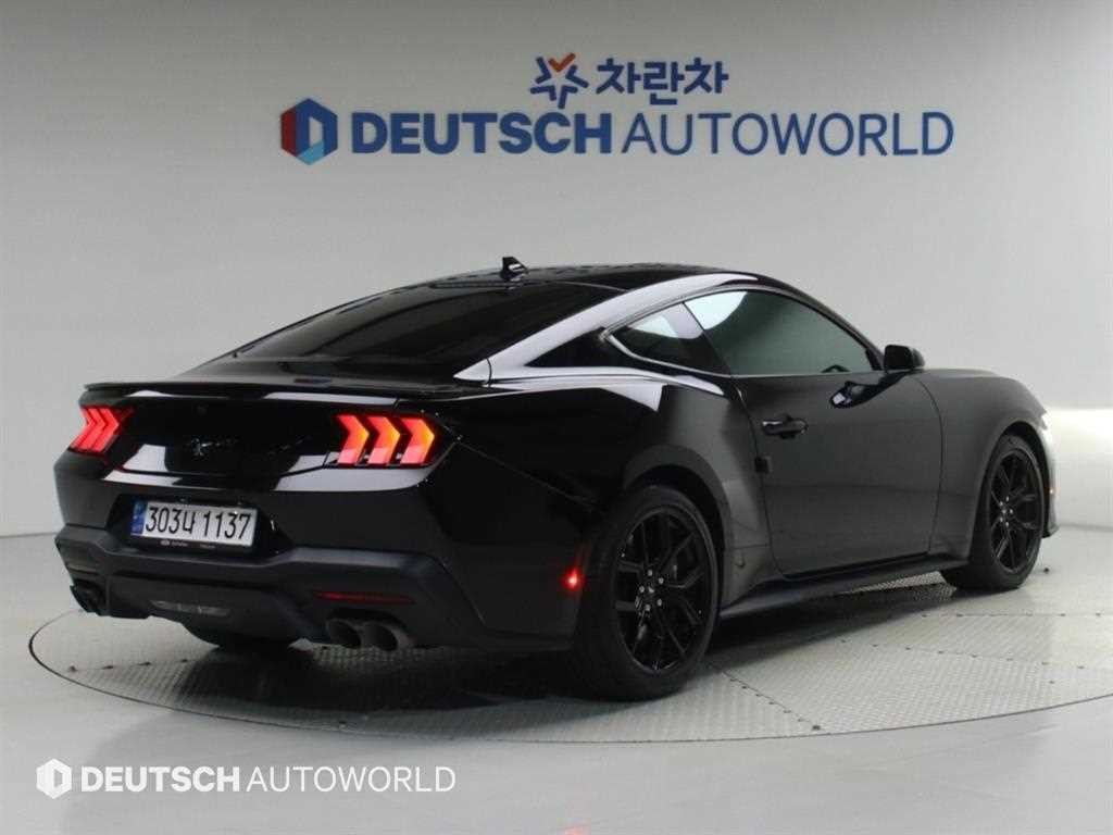 포드 머스탱 머스탱 7세대 2.3 에코부스트 프리미엄 쿠페 이미지 2
