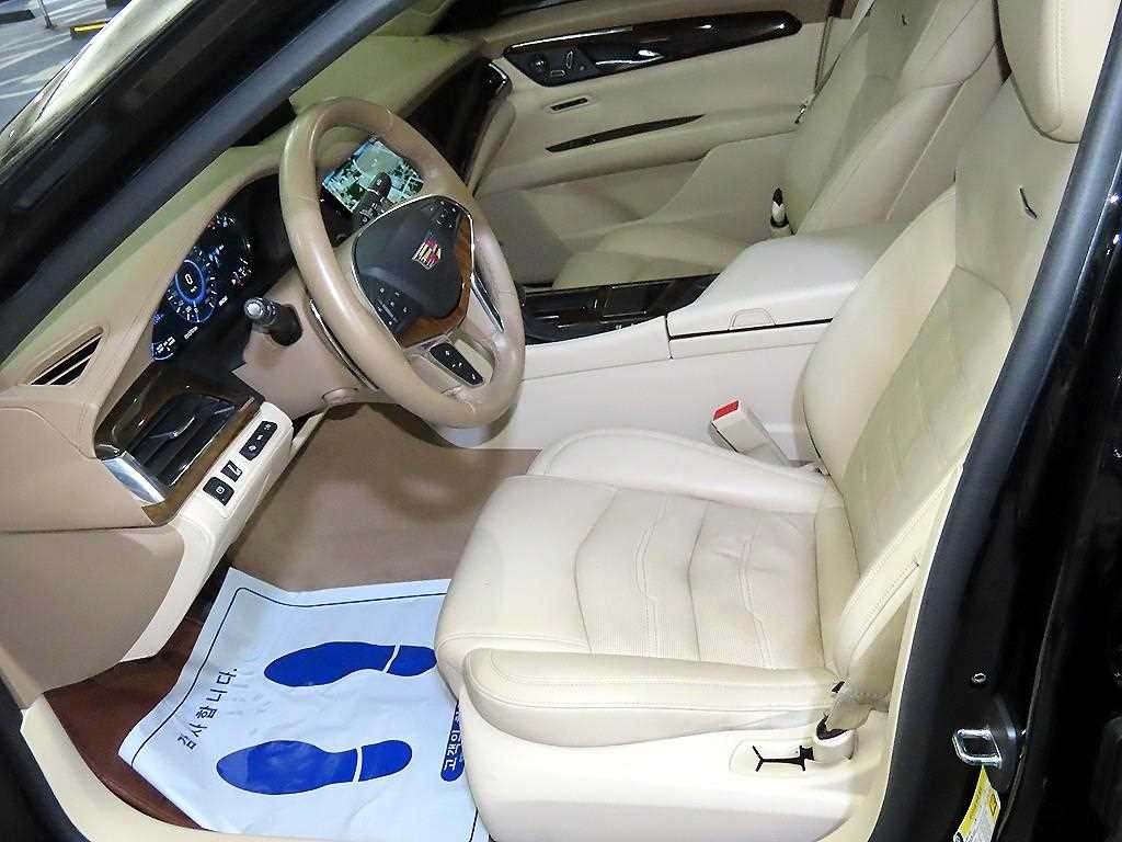 캐딜락 CT6 3.6 플래티넘 AWD 이미지 7