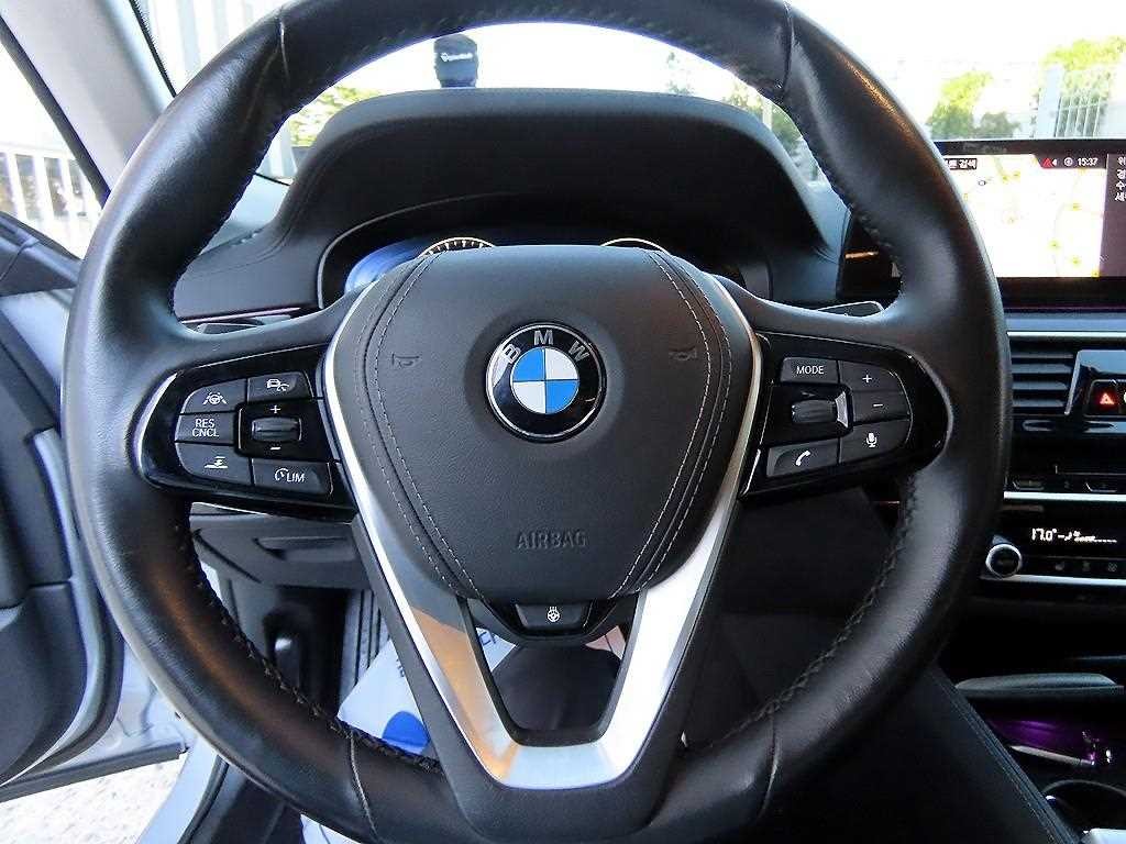 BMW 5시리즈 5시리즈 (G30) 520i 럭셔리 이미지 8