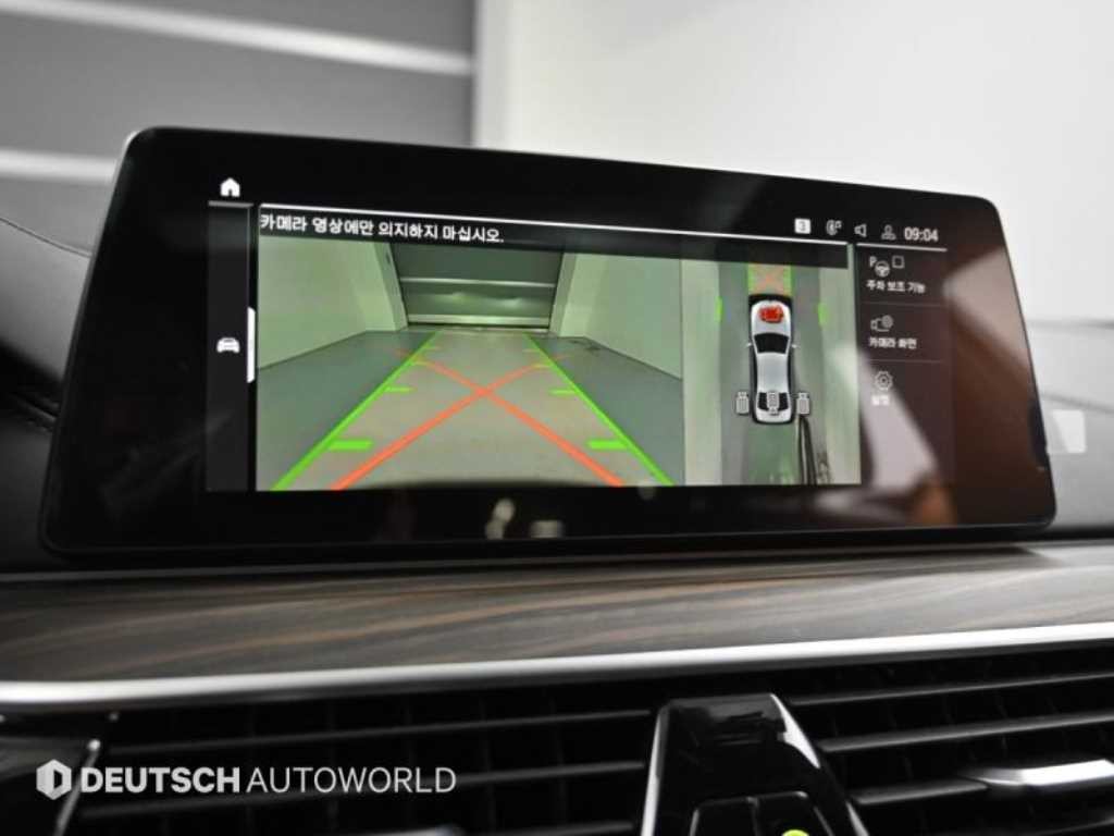 BMW 5시리즈 5시리즈 (G30) 520d xDrive M 스포츠 플러스 이미지 15