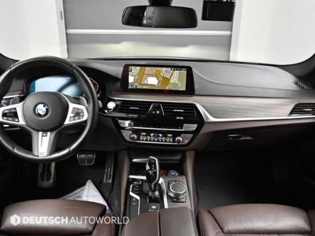 BMW 5시리즈 5시리즈 (G30) 520d xDrive M 스포츠 플러스 이미지 7