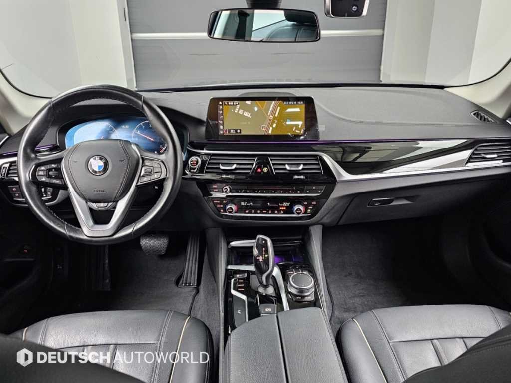 BMW 5시리즈 5시리즈 (G30) 520i 럭셔리 이미지 7