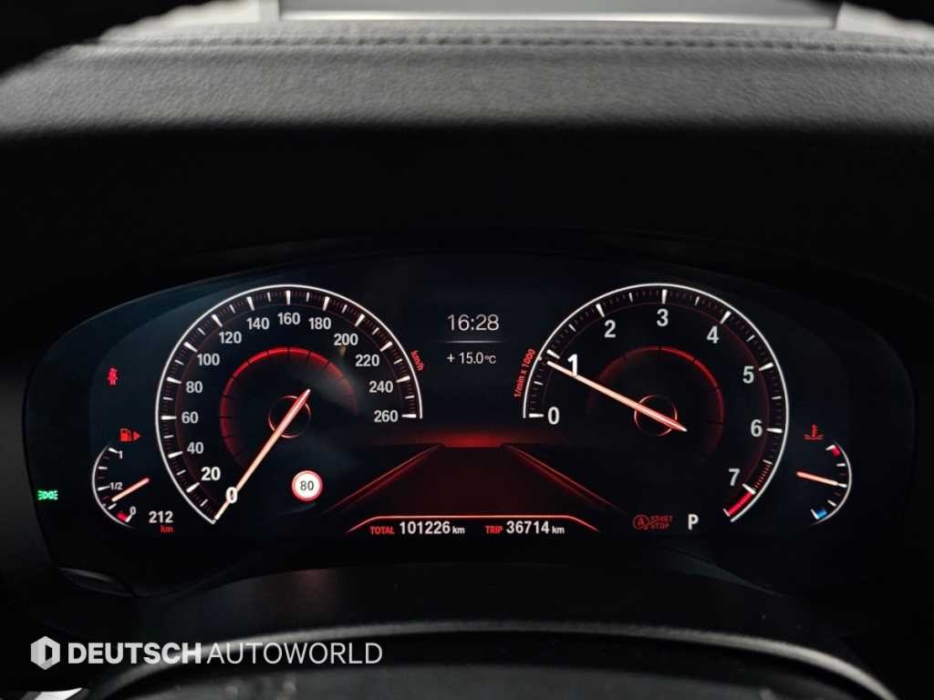 BMW 5시리즈 5시리즈 (G30) 520i 럭셔리 이미지 8