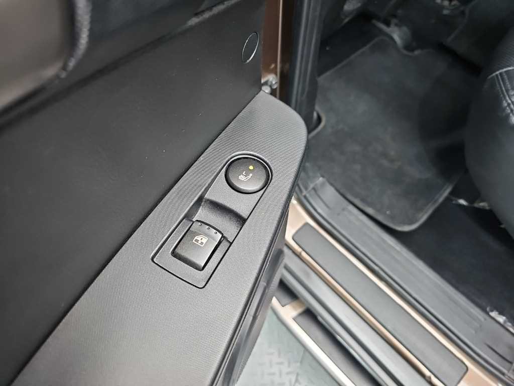 KG모빌리티(쌍용) 코란도 코란도스포츠 디젤 4WD 익스트림 이미지 13