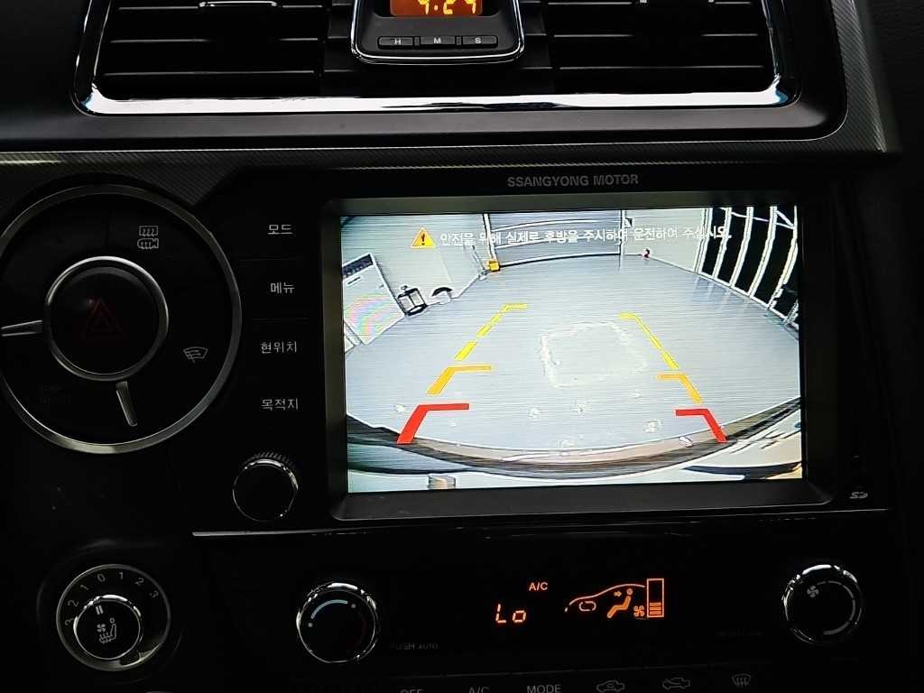 KG모빌리티(쌍용) 코란도 코란도스포츠 디젤 4WD 익스트림 이미지 15
