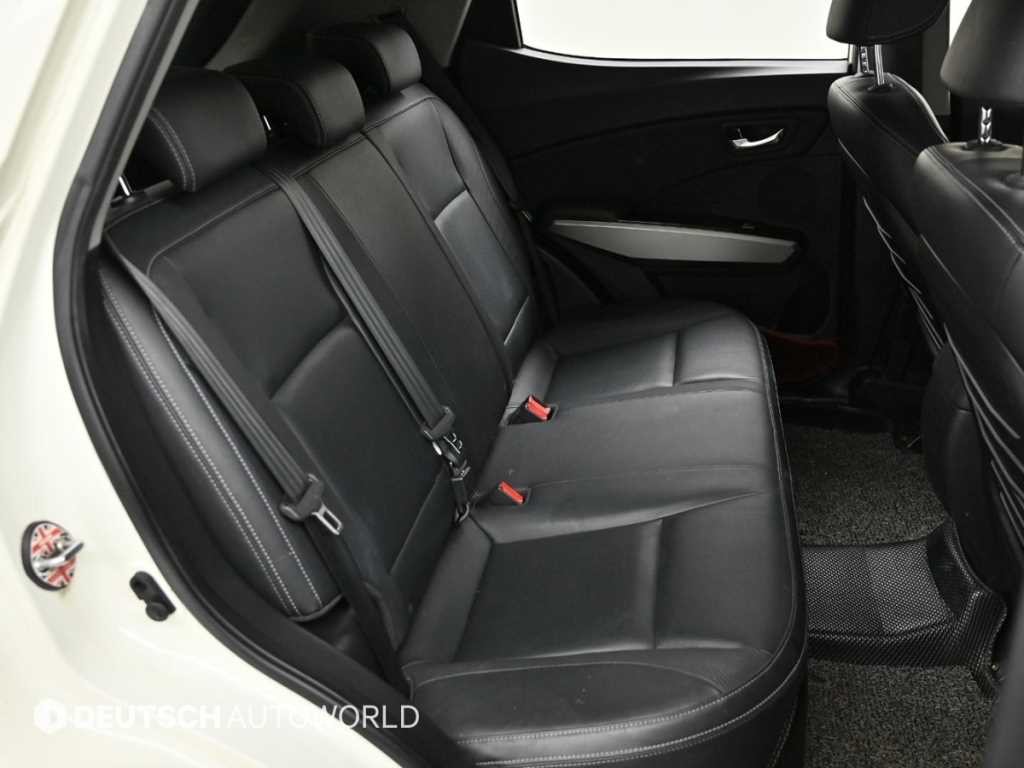 KG모빌리티(쌍용) 티볼리 가솔린 2WD 1.6 VX 이미지 12