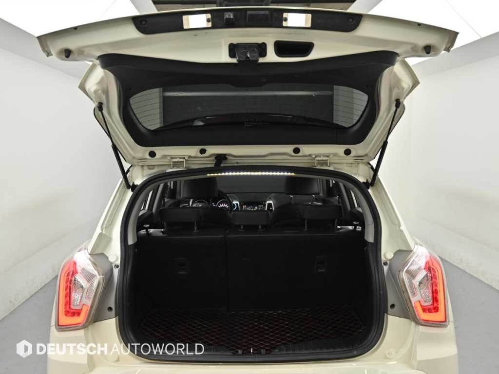 KG모빌리티(쌍용) 티볼리 가솔린 2WD 1.6 VX 이미지 19
